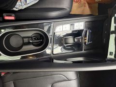 Hyundai Elantra 1.5L CVT Luxury - ფოტო 14
