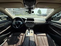 BMW 7 Series 740Li Premier Luxury Package - ფოტო 11