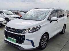 SAIC Maxus EUNIQ 5 2020 1.3T Plug-in Hybrid Premium Edition - ფოტო 1