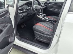SAIC Maxus EUNIQ 5 2020 1.3T Plug-in Hybrid Premium Edition - ფოტო 4