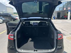 Tesla Model Y Standard Range RWD - ფოტო 9