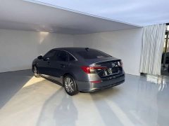 Honda Civic 180TURBO CVT Premium Edition - ფოტო 4