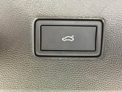 Volkswagen Taos 2023 380TSI AWD R-Line Pro Smart Edition - ფოტო 18