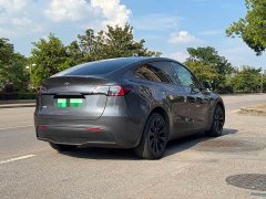 Tesla Model Y Long Range All-Wheel Drive - ფოტო 6