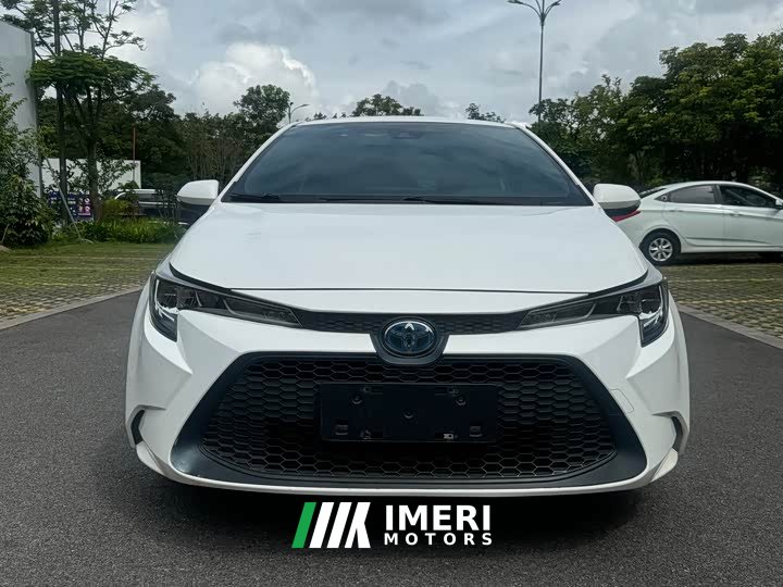 Toyota Corolla Hybrid 1.8H E-CVT Base - ავტომობილი ჩინეთიდან