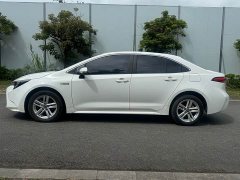 Toyota Corolla Hybrid 1.8H E-CVT Base - ფოტო 13