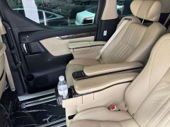 Toyota Alphard Hybrid 2.5L Premium Edition - ფოტო 12