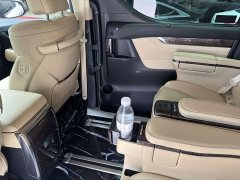 Toyota Alphard Hybrid 2.5L Premium Edition - ფოტო 13