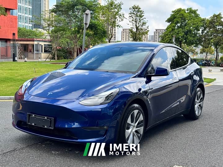 Tesla Model Y Long Range All-Wheel Drive