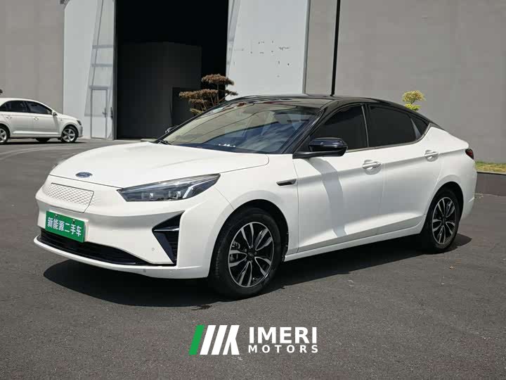 Jac iC5 LuxuryPremium Edition