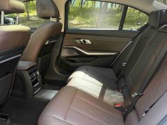 BMW 3 Series 325Li M Sport Package - ფოტო 4