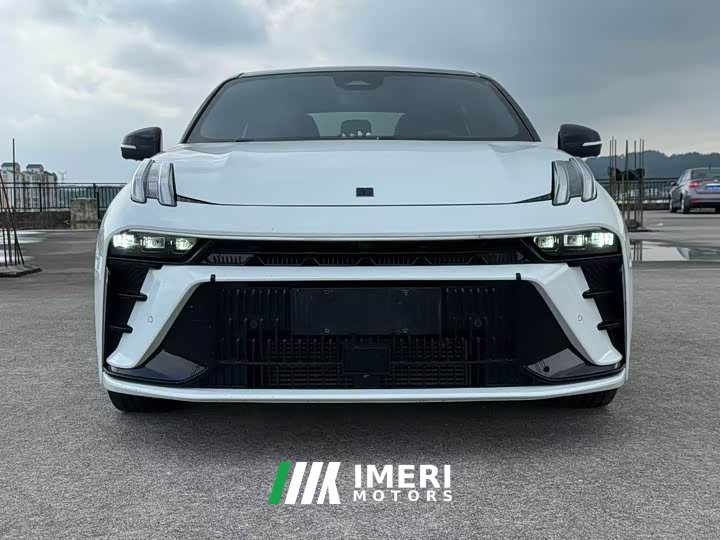 Lynk & Co 03 1.5T DCT Pro