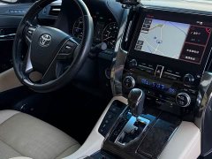 Toyota Vellfire Crown Hybrid 2.5L HV Premium Edition - ფოტო 6