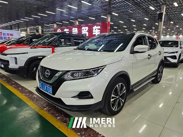 Nissan Qashqai Classic 2.0L CVT XV Premier Edition