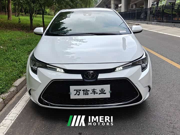 Toyota Corolla 1.8L CVT Luxury