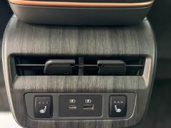 Nissan ARIYA 2022 Two-Wheel Drive Long Range Top Configuration - ფოტო 16