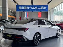 Hyundai Elantra 1.5L CVT Luxury - ფოტო 5