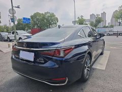 Lexus ES 200 Premium Edition - ფოტო 6