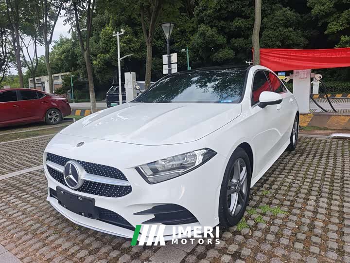 Mercedes-Benz A-Class Facelift A 180 L Sport Sedan