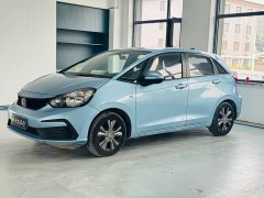 Honda Fit 1.5L CVT Trendy Sunroof Edition - ფოტო 1
