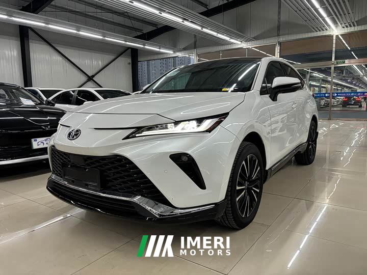 Toyota Weisa 2.0L CVT Two-Wheel Drive Premium Edition