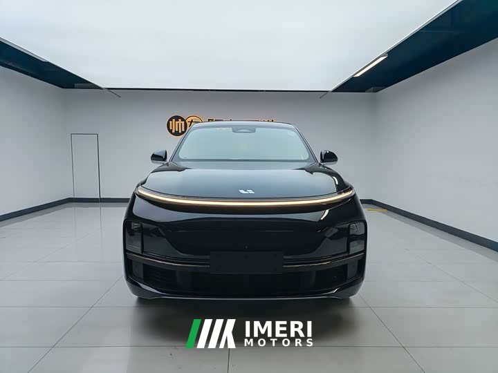 Li Auto L8 Pro