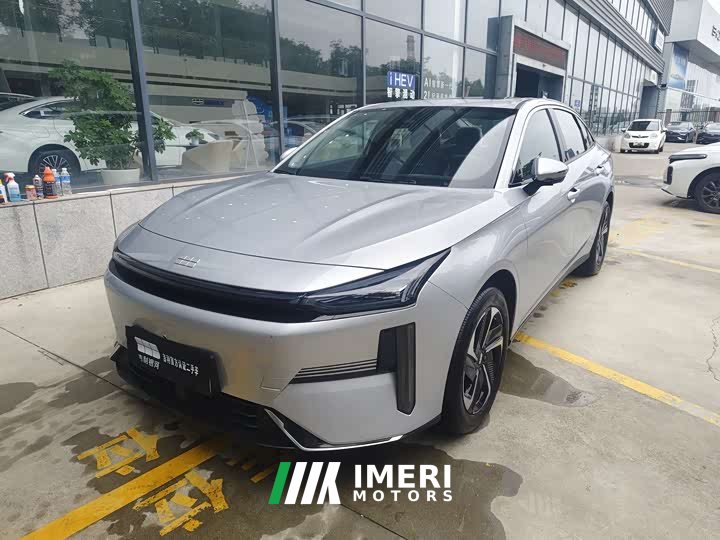 Geely Galaxy L6 EM-i 140km Starship Edition