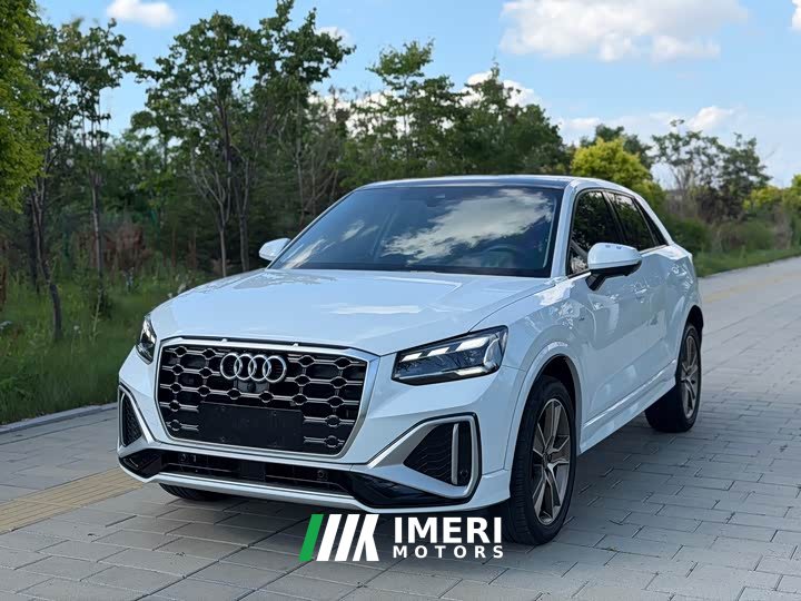 Audi Q2L 35 TFSI Fashion Dynamic