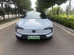 Volvo EX30 2025 Rear-Wheel Drive Extended Range Ultra - ფოტო 2