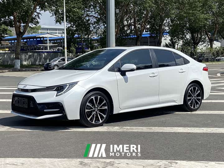 Toyota Corolla 1.8L CVT Sport - ავტომობილი ჩინეთიდან
