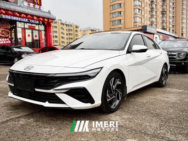 Hyundai Elantra 1.5L CVT Luxury