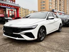 Hyundai Elantra 1.5L CVT Luxury - ფოტო 1