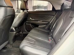 Hyundai Elantra 1.5L CVT Luxury - ფოტო 11