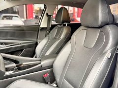 Hyundai Elantra 1.5L CVT Luxury - ფოტო 17