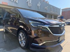 Buick GL8 Avenir Six-Seat Wisdom Courtesy Edition - ფოტო 3