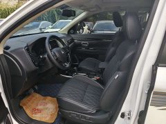 Mitsubishi Outlander 2.0L 2WD Comfort Edition 7-Seater - ფოტო 8