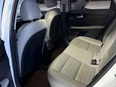 Kia K3 1.5L CVT Luxury Edition - ფოტო 3