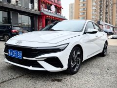 Hyundai Elantra 1.5L CVT Luxury - ფოტო 1
