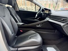 Hyundai Elantra 1.5L CVT Luxury - ფოტო 13