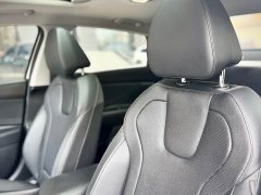 Hyundai Elantra 1.5L CVT Luxury - ფოტო 17