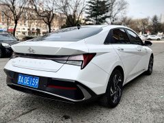 Hyundai Elantra 1.5L CVT Luxury - ფოტო 6