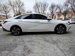 Hyundai Elantra 1.5L CVT Luxury - ფოტო 7