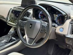Toyota Crown (Imported) 3.5L Automatic - photo 8