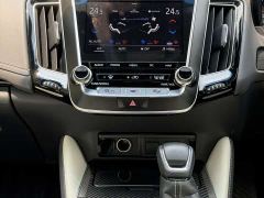 Toyota Crown (Imported) 3.5L Automatic - photo 9
