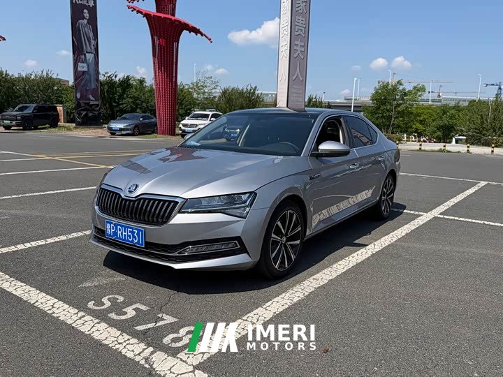 Skoda Superb 2024 TSI280 DSG Prestige - ავტომობილი ჩინეთიდან