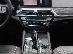 BMW 5 Series 525Li Luxury Package - ფოტო 14