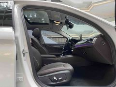 BMW 5 Series 525Li Luxury Package - ფოტო 9