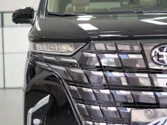 Toyota Alphard Hybrid 2.5L Premium Edition - ფოტო 11