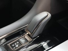 Toyota Alphard Hybrid 2.5L Premium Edition - ფოტო 17