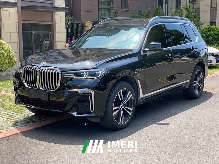 BMW X7 xDrive40i Deluxe VersionM - ავტომობილი ჩინეთიდან